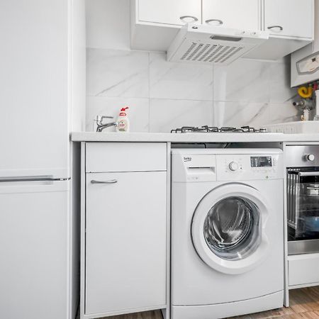Anca House Apartment Bukares Bagian luar foto