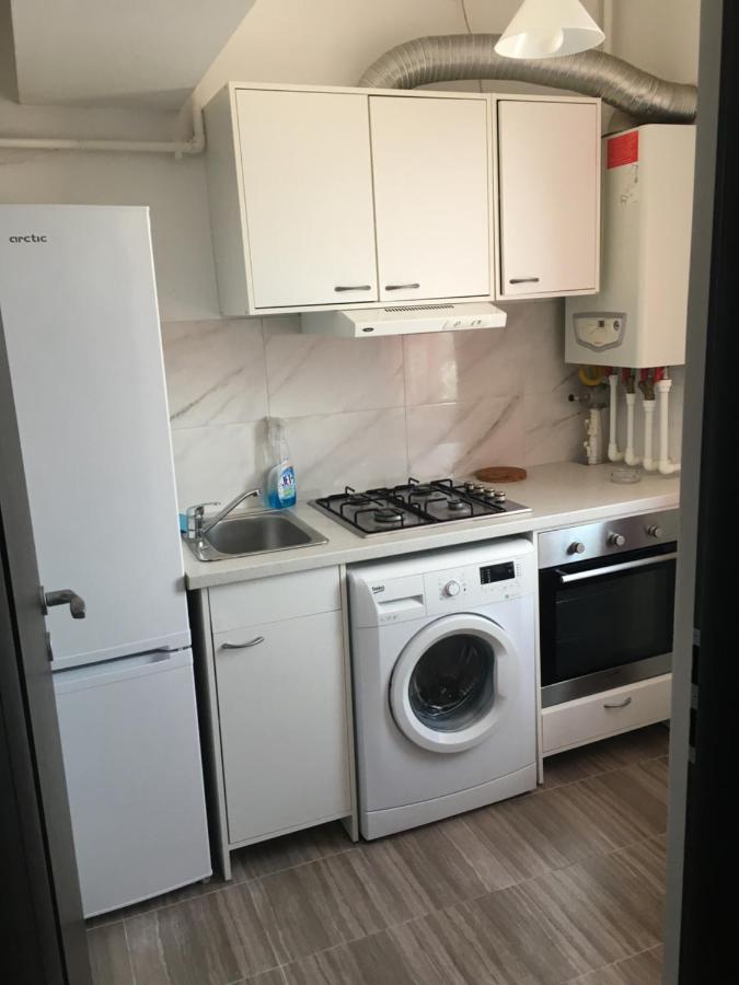 Anca House Apartment Bukares Bagian luar foto