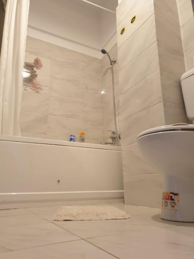 Anca House Apartment Bukares Bagian luar foto