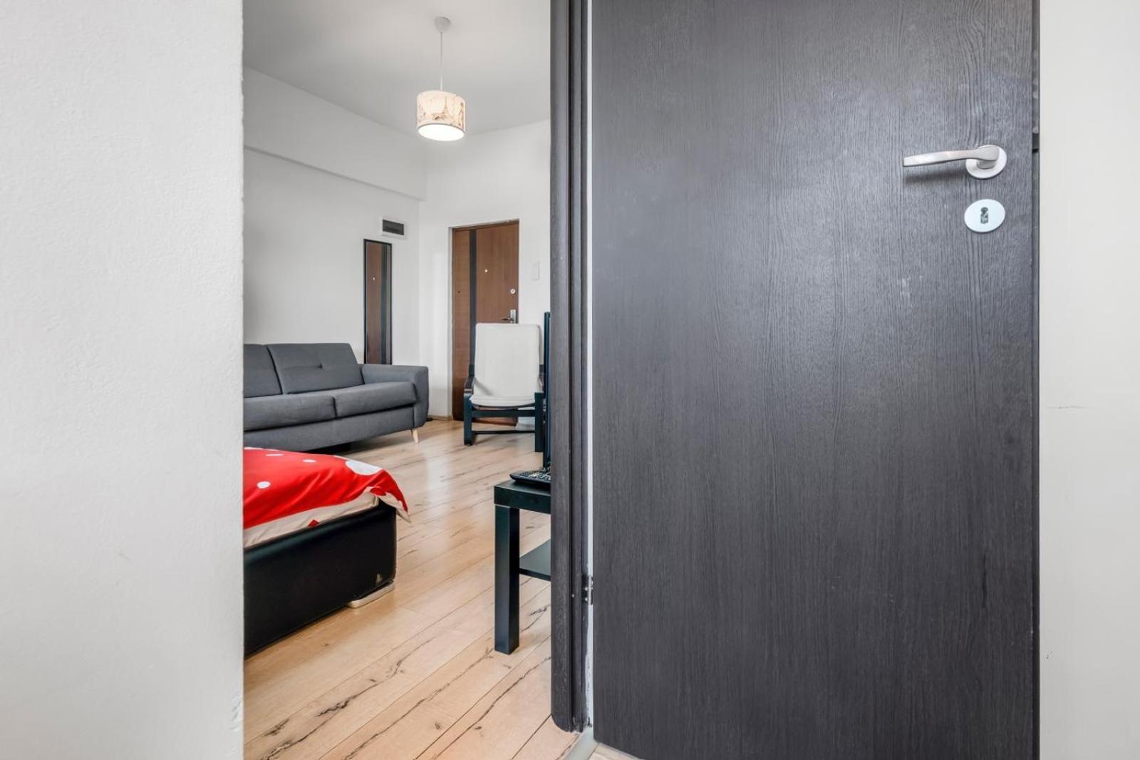 Anca House Apartment Bukares Bagian luar foto